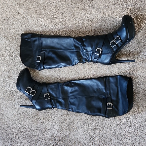 XoXo Boots - Picture 1 of 10